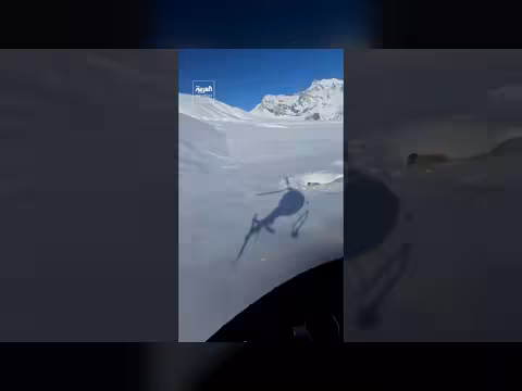انهيار جليدي في نيبال يودي بحياة اثنين ويفقد 14 شخصاً
