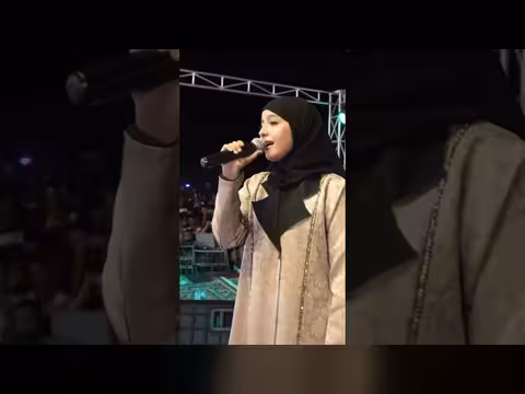 ماريا قحطان في أداء غنائي لمقطع يا الله مع الليل