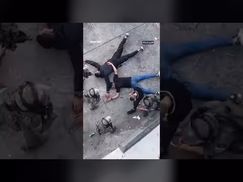 مشاهد توثق تنكيل الاحتلال بشبان فلسطينيين في مخيم قلنديا