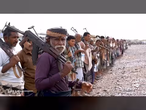 قبائل موزع: لا خيار سوى الحسم العسكري على الحوثي