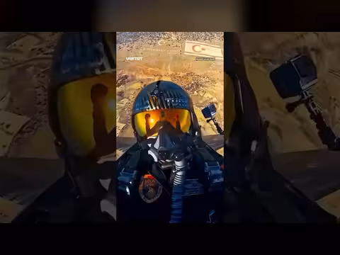 مقاتلات النجوم التركية تشارك احتفالات قبرص