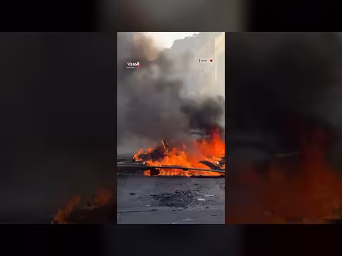 حرائق تشتعل في شوارع باريس مع استمرار الاحتجاجات المضطربة لليلة الثانية