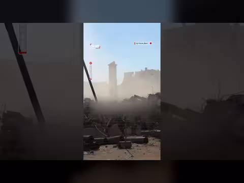 اللحظات الأولى لغارة إسرائيلية على محطة تحلية المياه شمال غزة