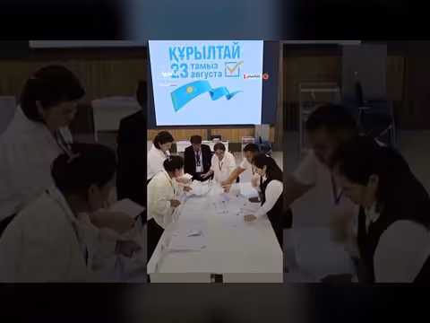 إغلاق مراكز الاقتراع في كازاخستان بعد الانتخابات المبكرة