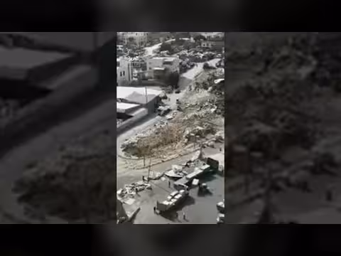 هيئة البث الإسرائيلية توثق الدمار الكبير في الخليل
