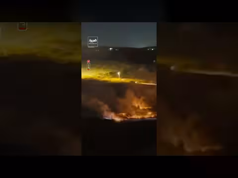مستوطنون يشعلون النيران في أراضي فلسطينية