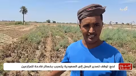 شاب يحول حافلة إلى مطعم متنقل لمواجهة غلاء الإيجارات بحضرموت أسبوع البلد