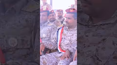 محور الجوف يحتفل بذكرى ثورتي سبتمبر وأكتوبر بعرض عسكري