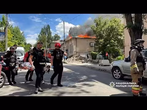 هجوم روسي على زابوريجيا يخلف تسعة جرحى