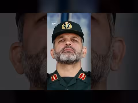 مرسوم من خامنئي يعيد ترتيب المؤسسة العسكرية الإيرانية
