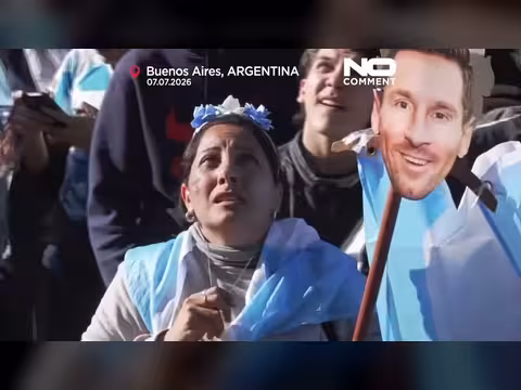 جماهير الأرجنتين تفرح بعد فوزها على مصر