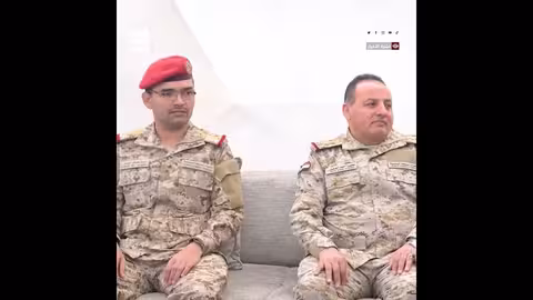 طارق صالح ورئيس هيئة الأركان يستعرضان جاهزية القوات المسلحة