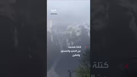 عاصفة غبار هائلة تجتاح مقاطعة بينال في أريزونا