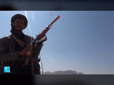 مجلس القيادة اليمني المدعوم من السعودية يدعو للتعبئة العامة ضد الحوثيين