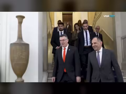 كيف حولت قبرص اليونانية الجزيرة إلى قاعدة عسكرية لدعم إسرائيل
