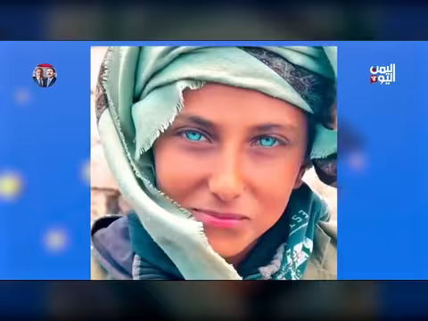 طفل العيون الزرقاء يتحول إلى نجم إعلانات خلال 24 ساعة