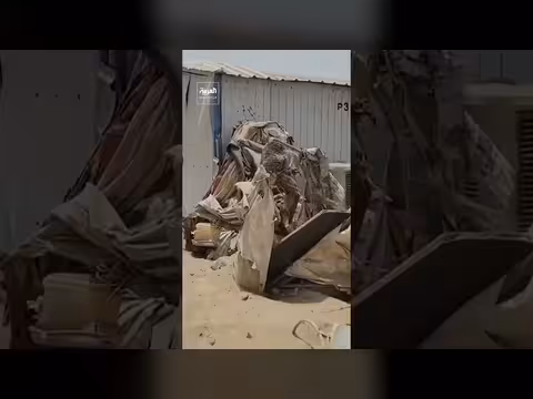 مشاهد تكشف آثار هجوم حوثي استهدف مخيم نازحين في مأرب