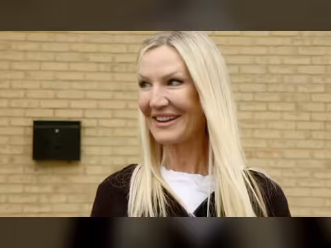 رحلة مايك إلى بولندا لشراء قطع غيار بورشه 911