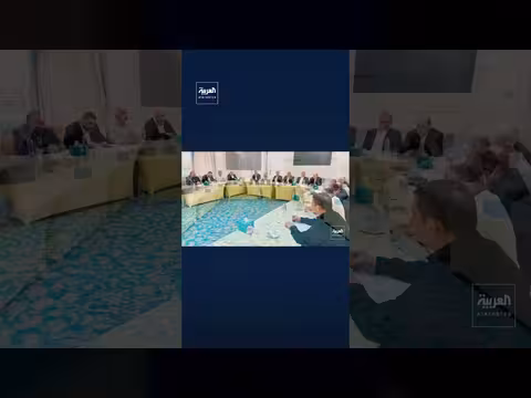 حماس وتيار محمد دحلان يبحثان لم الشمل ووحدة الموقف التفاوضي