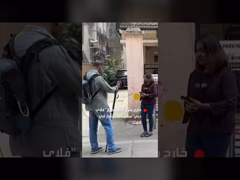 تجمّع إعلامي أمام منزل عائلة طيار فلاي دبي في الهند