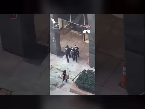 السلطات الأميركية تعتقل رجلا أضرم النار في مانهاتن السفلى