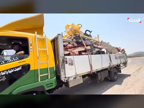 نزوح أهالي قرية الكدحة في تعز جراء القصف الحوثي المتواصل