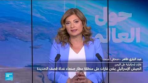 عجز عامل إغاثة أمام جموع الجوعى
