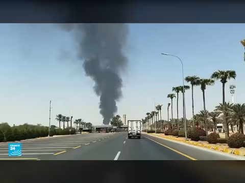 انفجارات وحريق خزان وقود أرامكو قرب مطار الملك خالد بالرياض