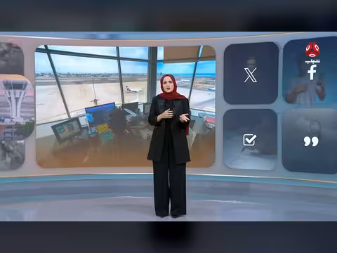 صاروخ حوثي يستهدف مطار عدن قبل هبوط طائرة