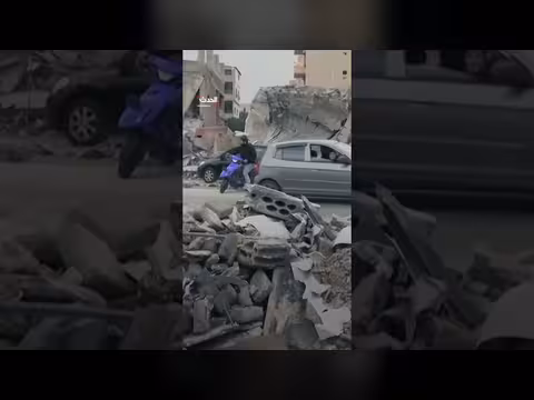 اعتراضات في صور تمنع افتتاح فرع القرض الحسن خوفا من الاستهداف الإسرائيلي