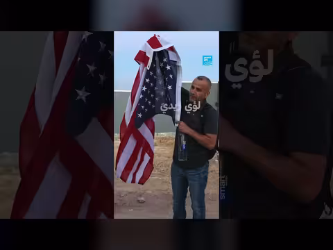 عودة فلسطيني أمريكي إلى منزله في قُصرة المحاصر من المستوطنين