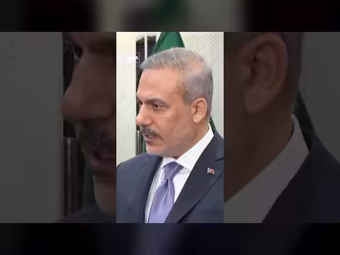 وزير الخارجية التركي: السعودية تتبنى نهجا بناء لحل القضية اليمنية سلميا