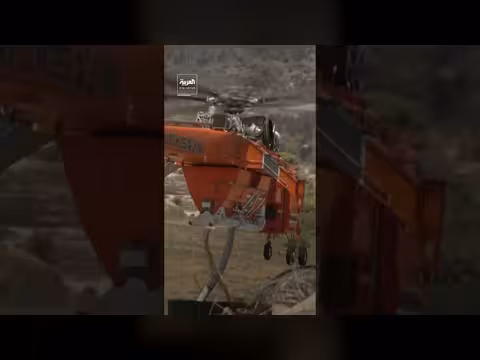 رجال الإطفاء اليونانيون يكافحون النيران شمال غرب أثينا لليوم الرابع على التوالي