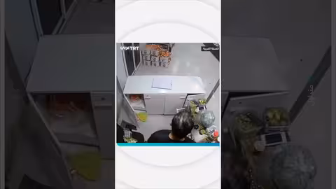 اقتحام جنود إسرائيليين محلاً تجارياً في كفر الديك بسلفيت بالضفة الغربية