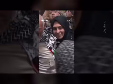 وصول نشطاء أسطول الصمود إلى مطار