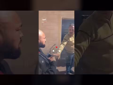 الداخلية المصرية تفصل شرطياً لتلقيه رشوة من سائح أسترالي